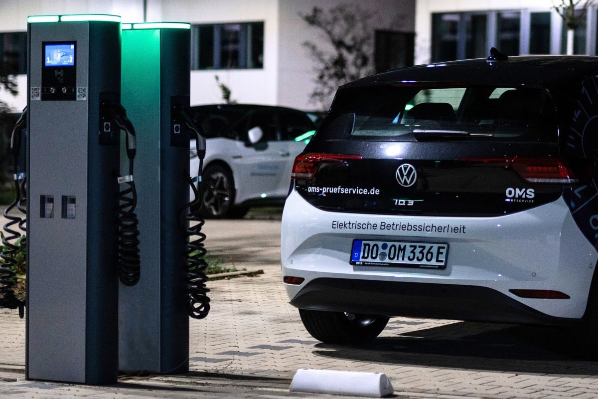oms pruefservice oms e mobility ladestation charging station 2024 01 min oms pruefservice oms e mobility ladestation charging station 2024 01 min